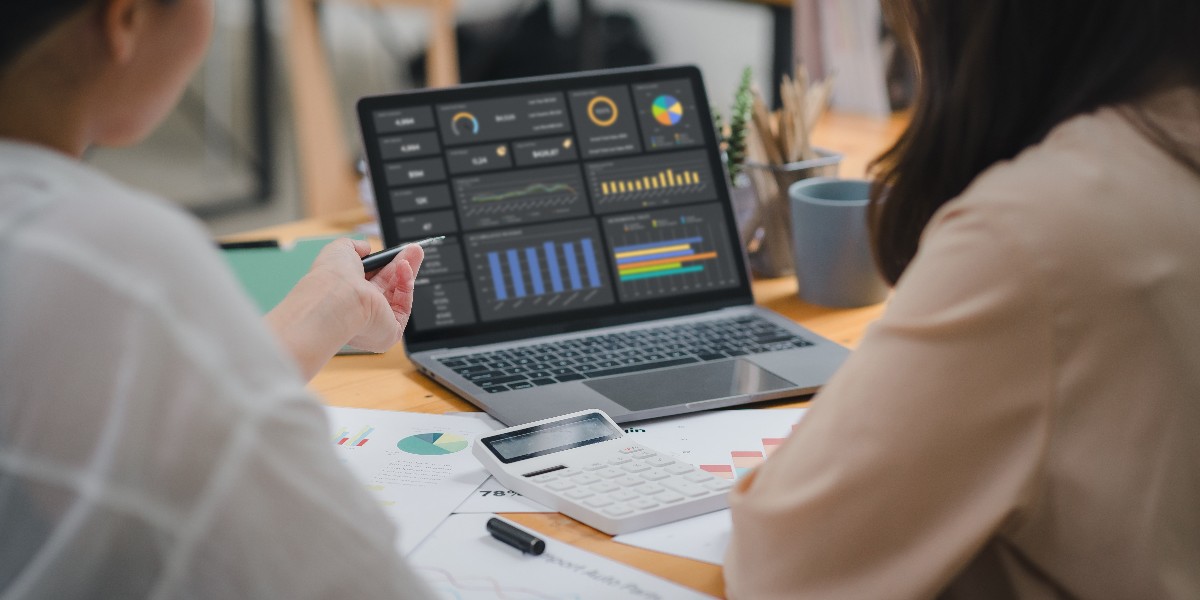 Cómo nuestro equipo de servicios de marketing utiliza los datos para mejorar las campañas de marketing