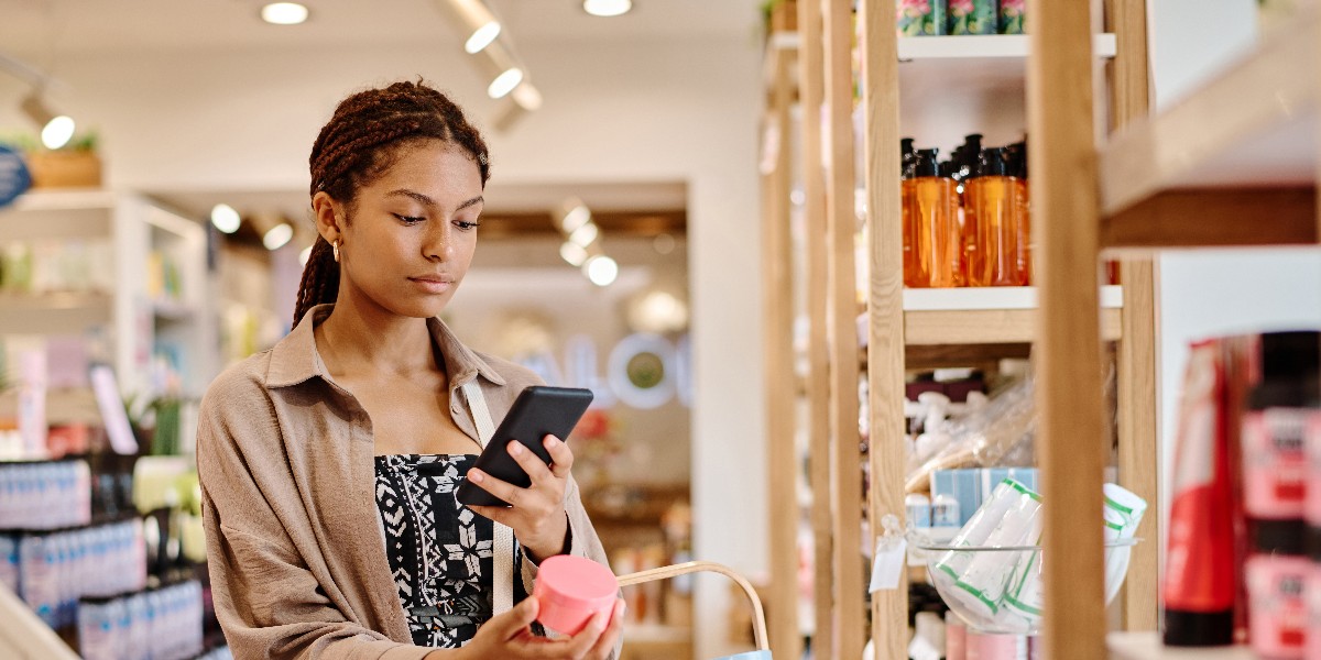 WiFi para invitados en el comercio minorista: 7 formas en que el acceso de invitados impulsa el éxito